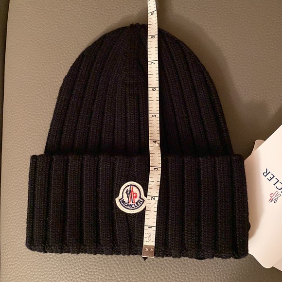 NEW w/tags Auth. MONCLER wool beanie HAT ONE sz fits most UNISEX - Picture 9 of 16